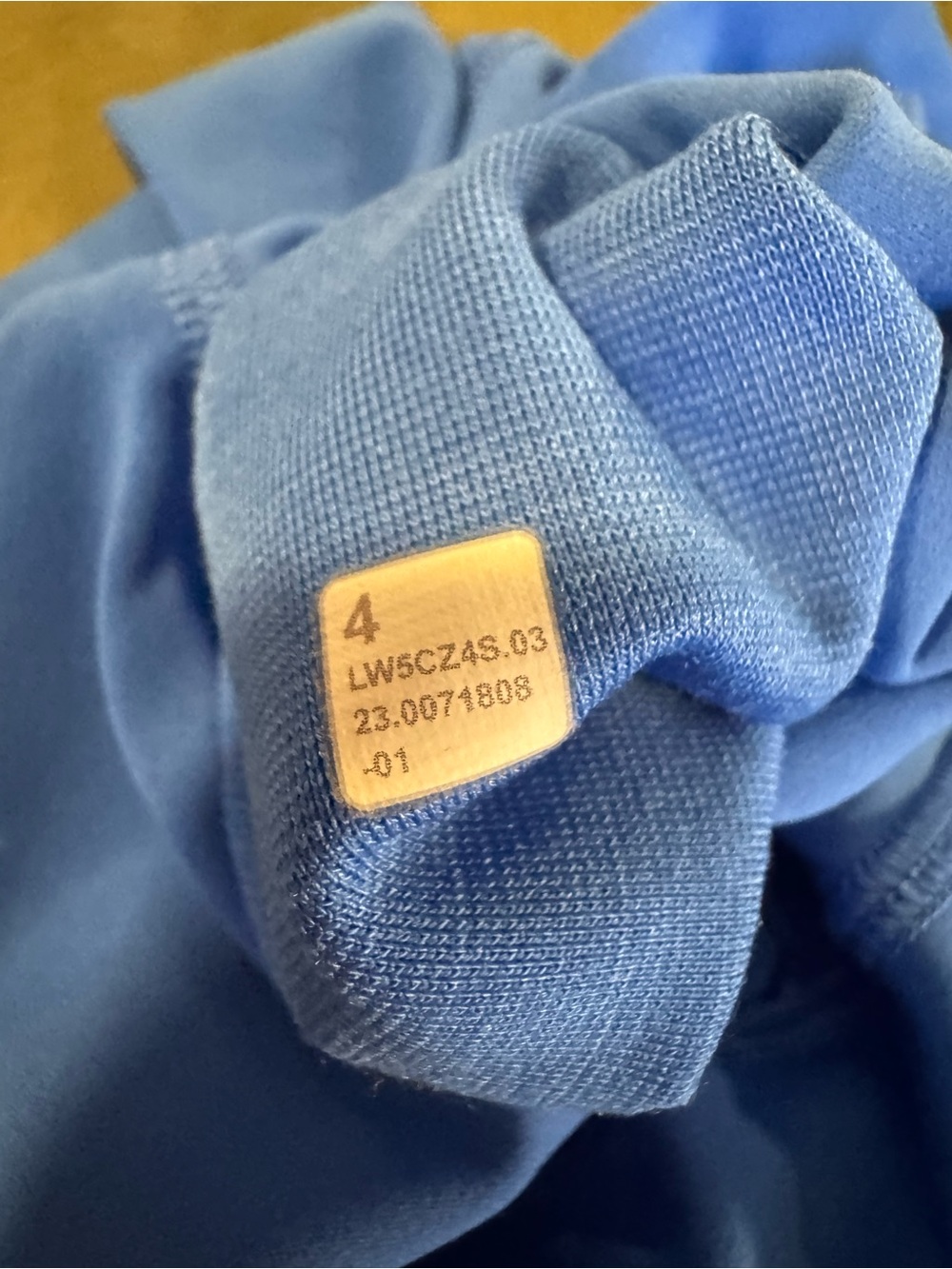 AUTHENTIC LULULEMON leggings. Pipe dream blue. Size 4 28” inseam. - Picture 4 of 4